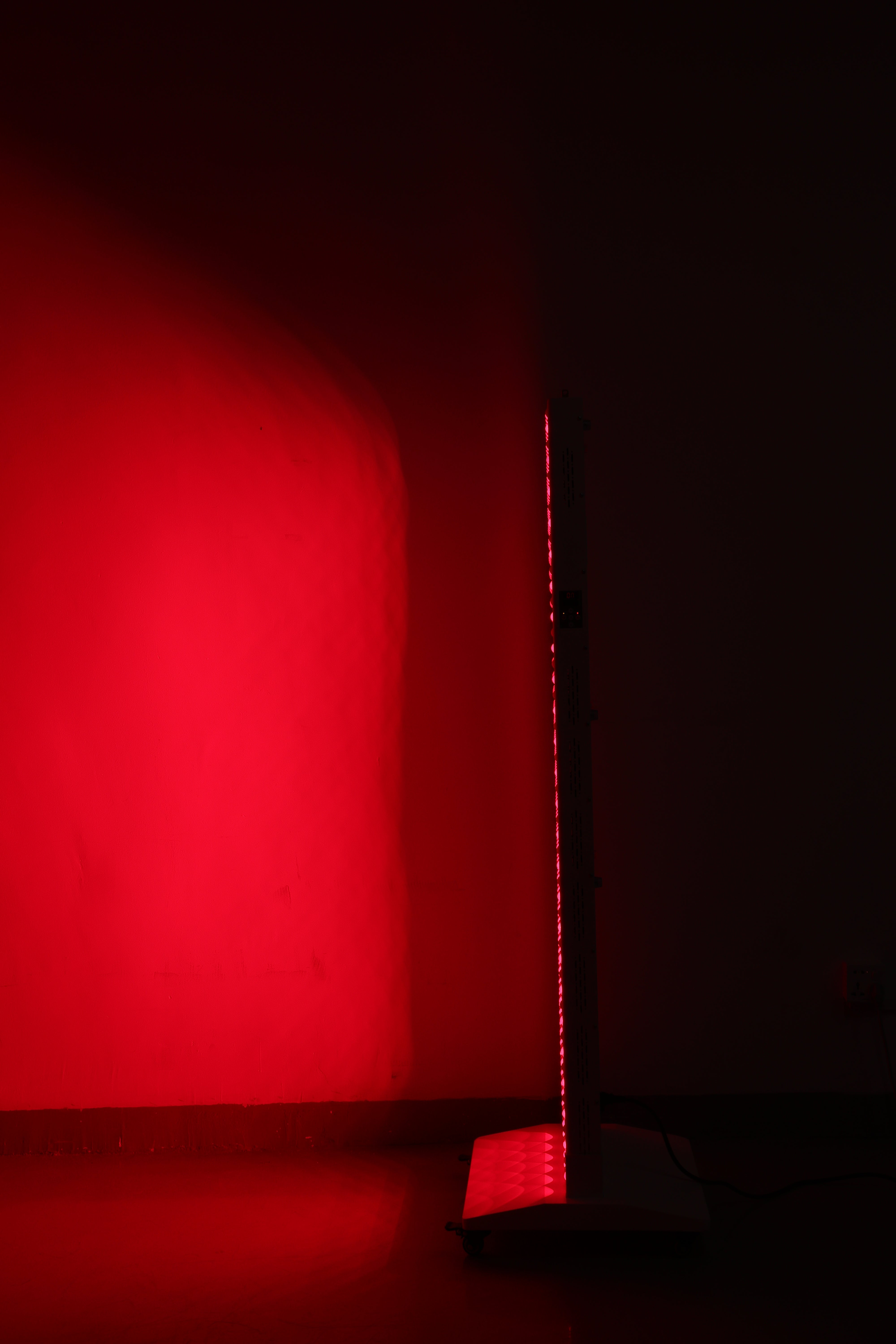 3000W Red Light Therapy Panel – LCD Touchscreen, 600 LEDs, Hanging Hooks + Pulley, Whole-Body Coverage
