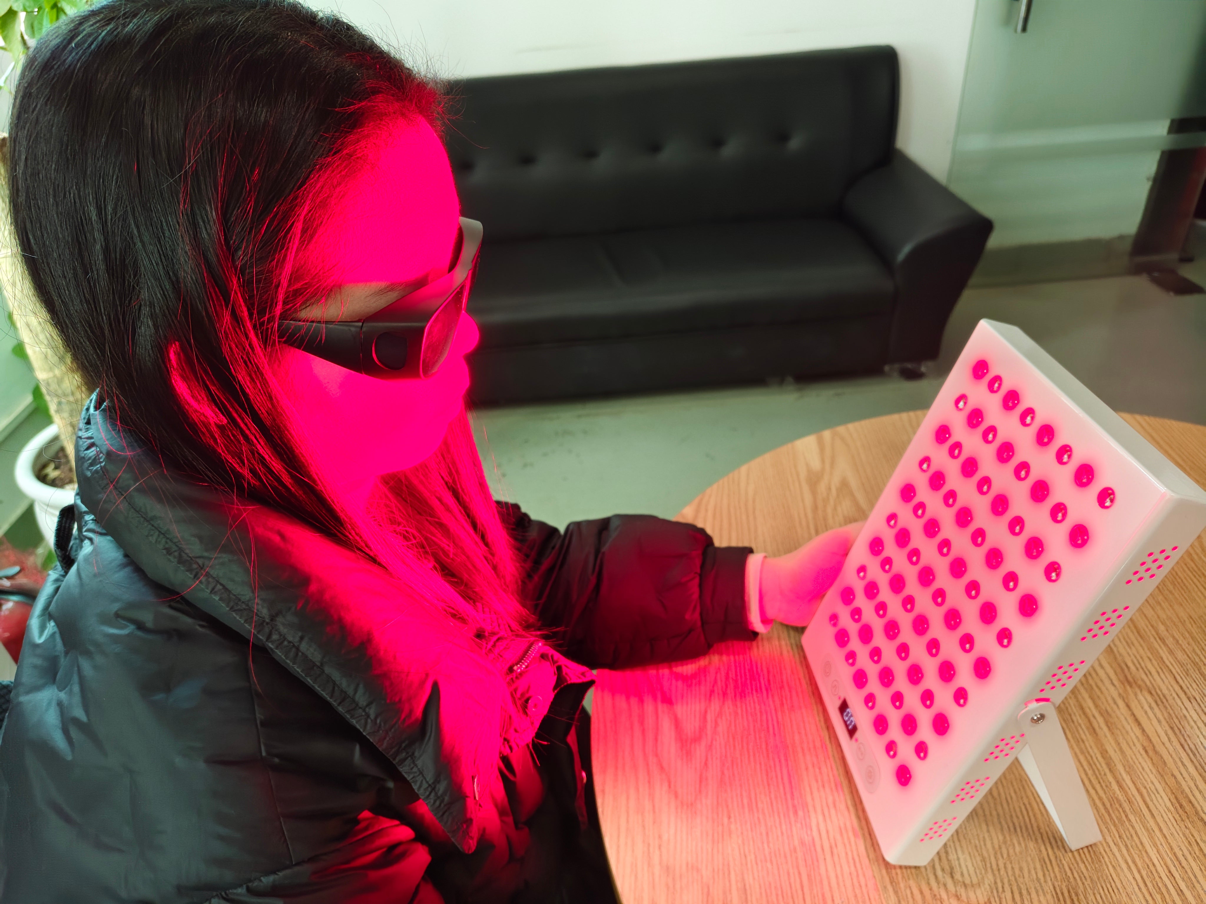400W Red Light Therapy Panel – Foldable Stand, 80 LEDs, Near-Infrared 660nm + 850nm, Portable Device