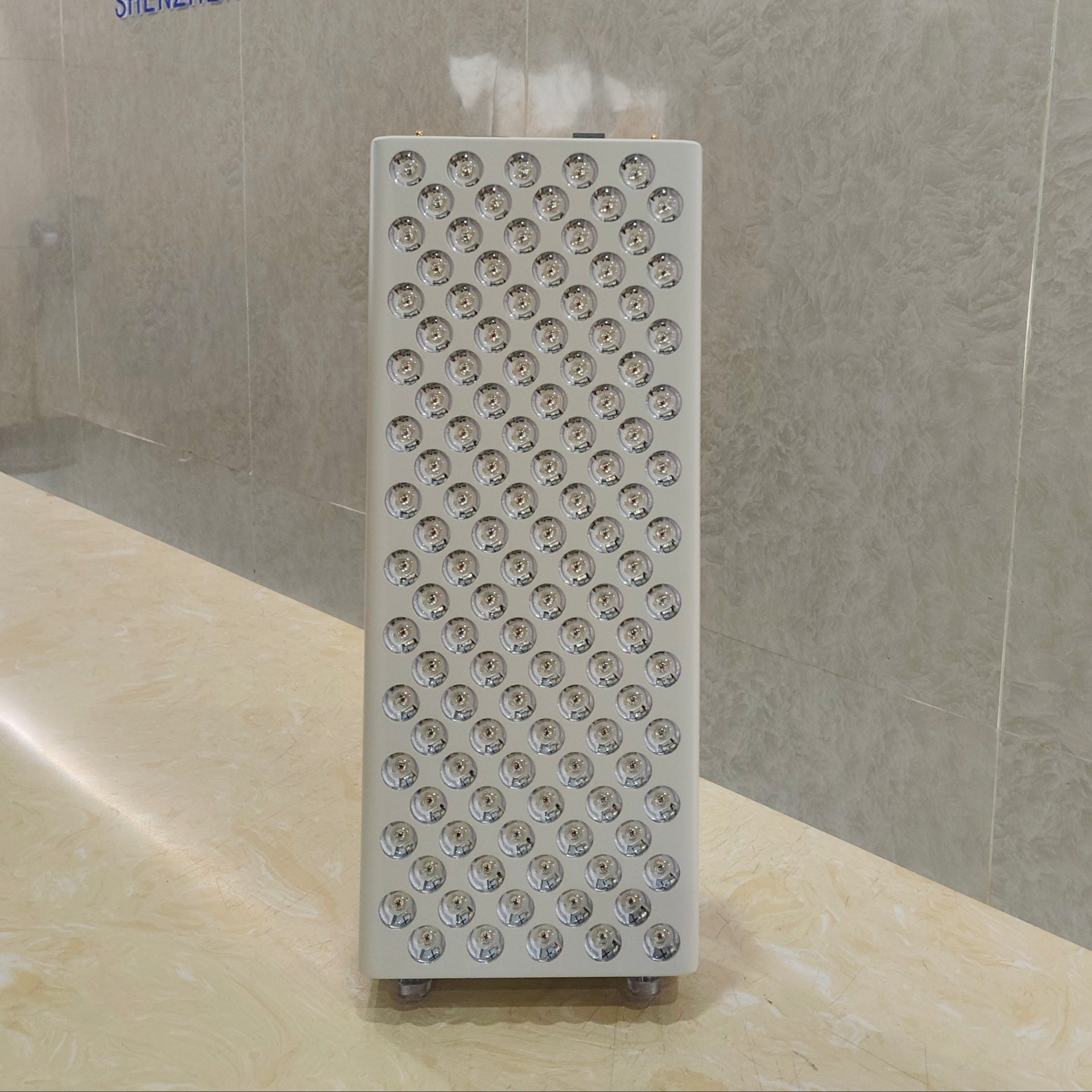 600W Red Light Therapy Panel – Foldable Stand, 120 LEDs, Portable Wellness Panel, Near-Infrared 660nm + 850nm